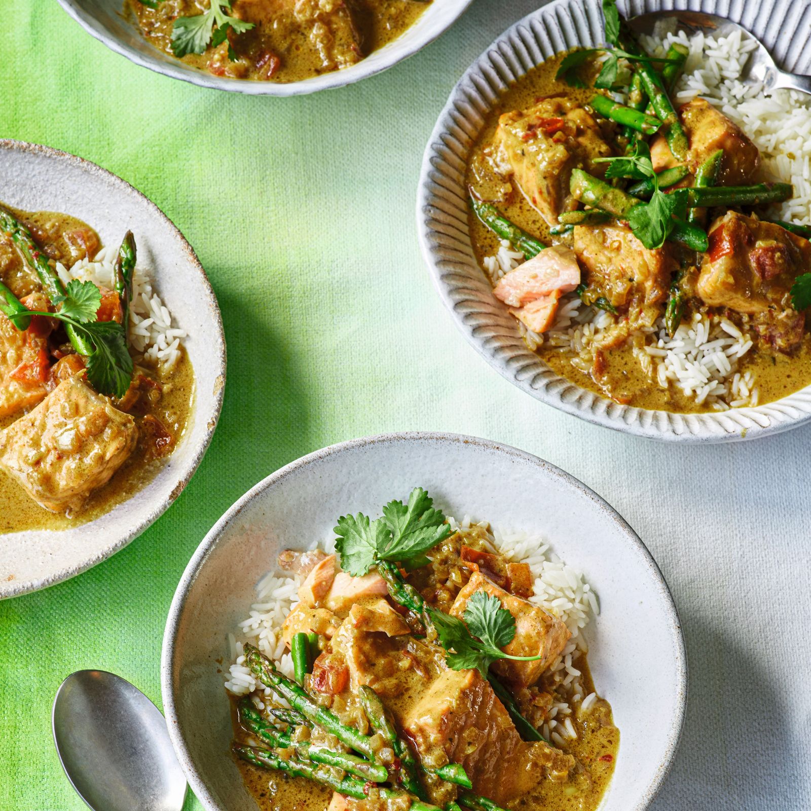 Aromatic coconut salmon curry