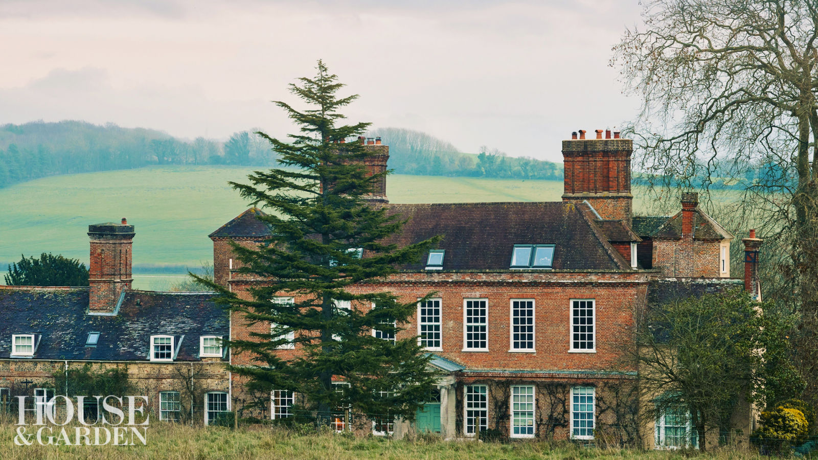 Inside a lavish 17th-century English country retreat